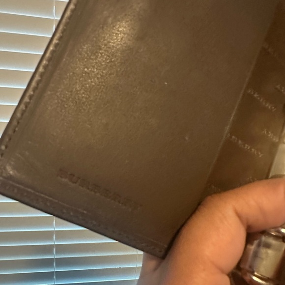 EUC Burberry Agenda - Picture 15 of 15